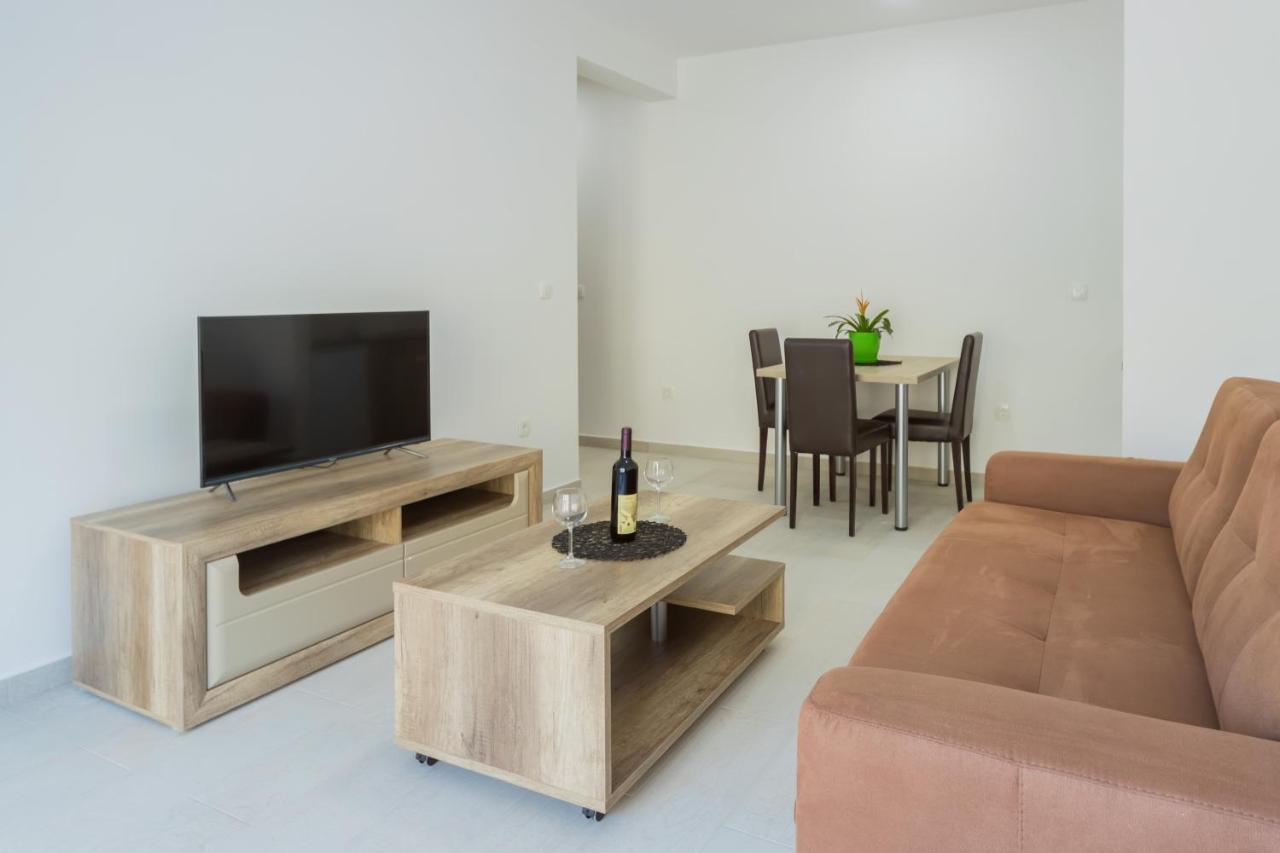 Grejm Lux Family Apartments Petrovac 외부 사진